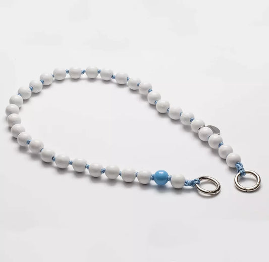 white blue lavan blue weiss blau shortie upbaeds holzperlenkette