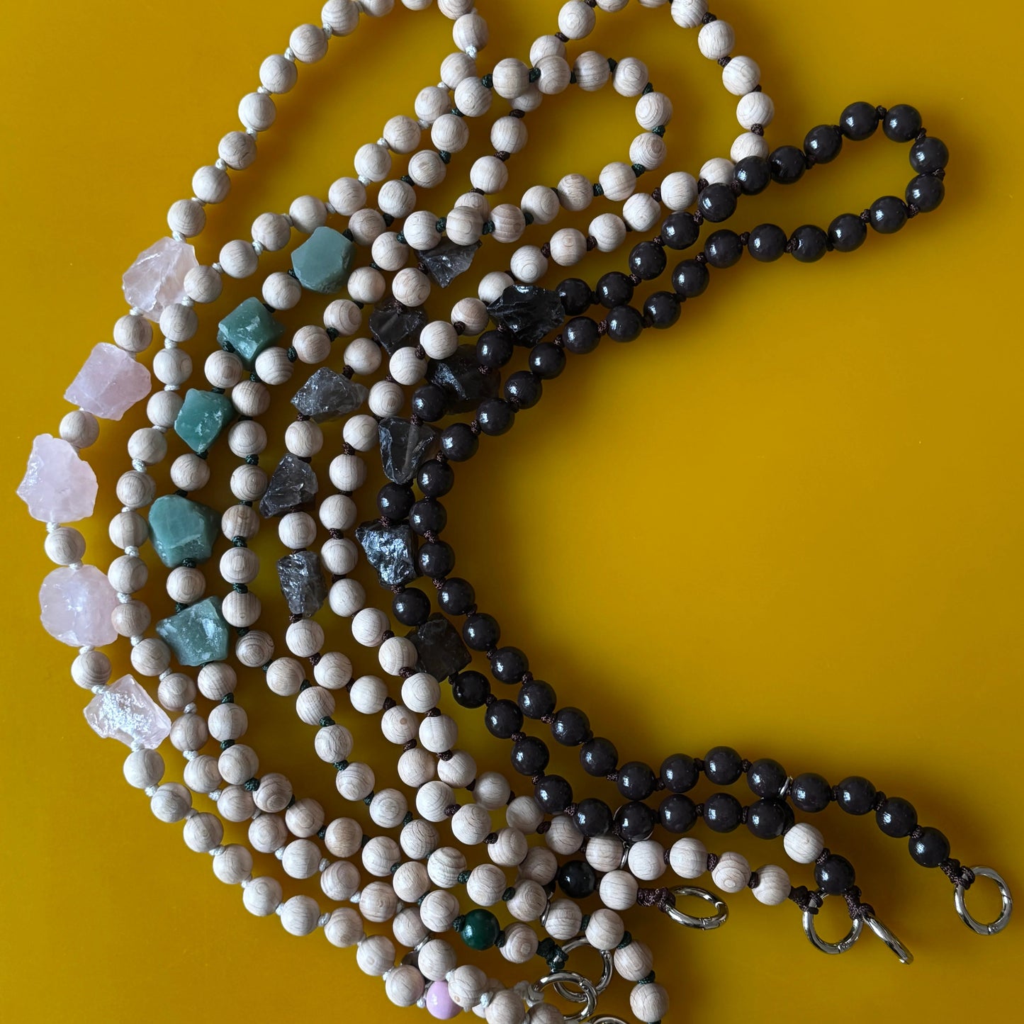 SOULBEADS SMOKEY WOOD QUARZ Handykette