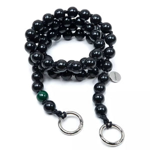 upbeads Nightshift Crossbody schwarze Perlen black beads Holzkugeln Handykette Holzperlenkette Holzperlen cellphone chain keychain wooden bead chain